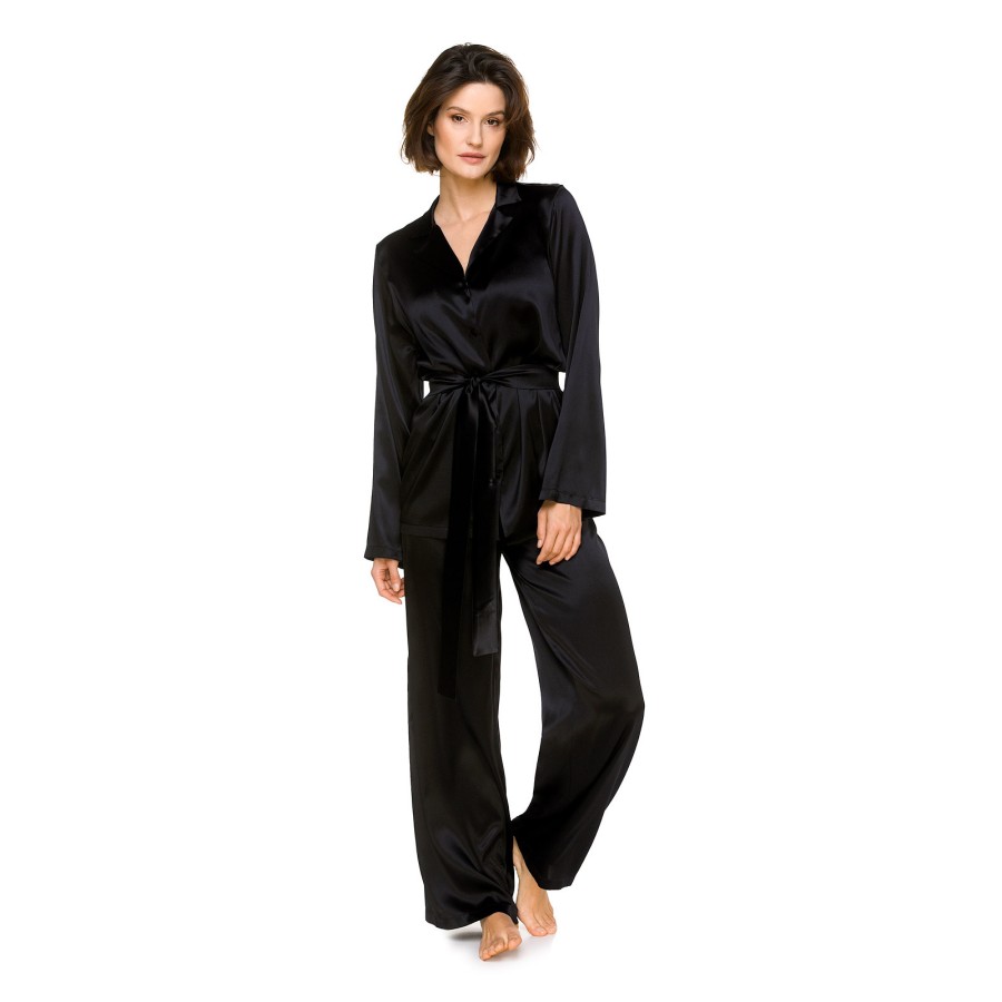 Pijama de seda azul corte amplio